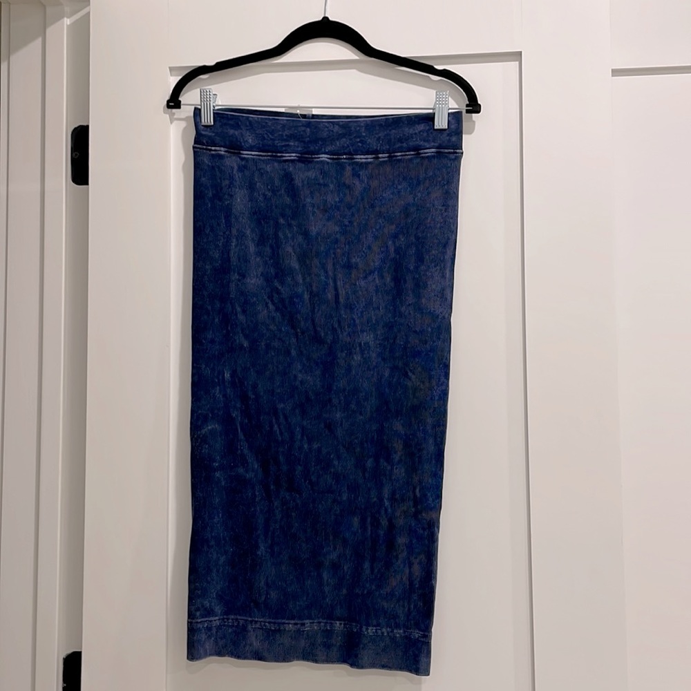 Women’s Hardtail knee length pencil skirt